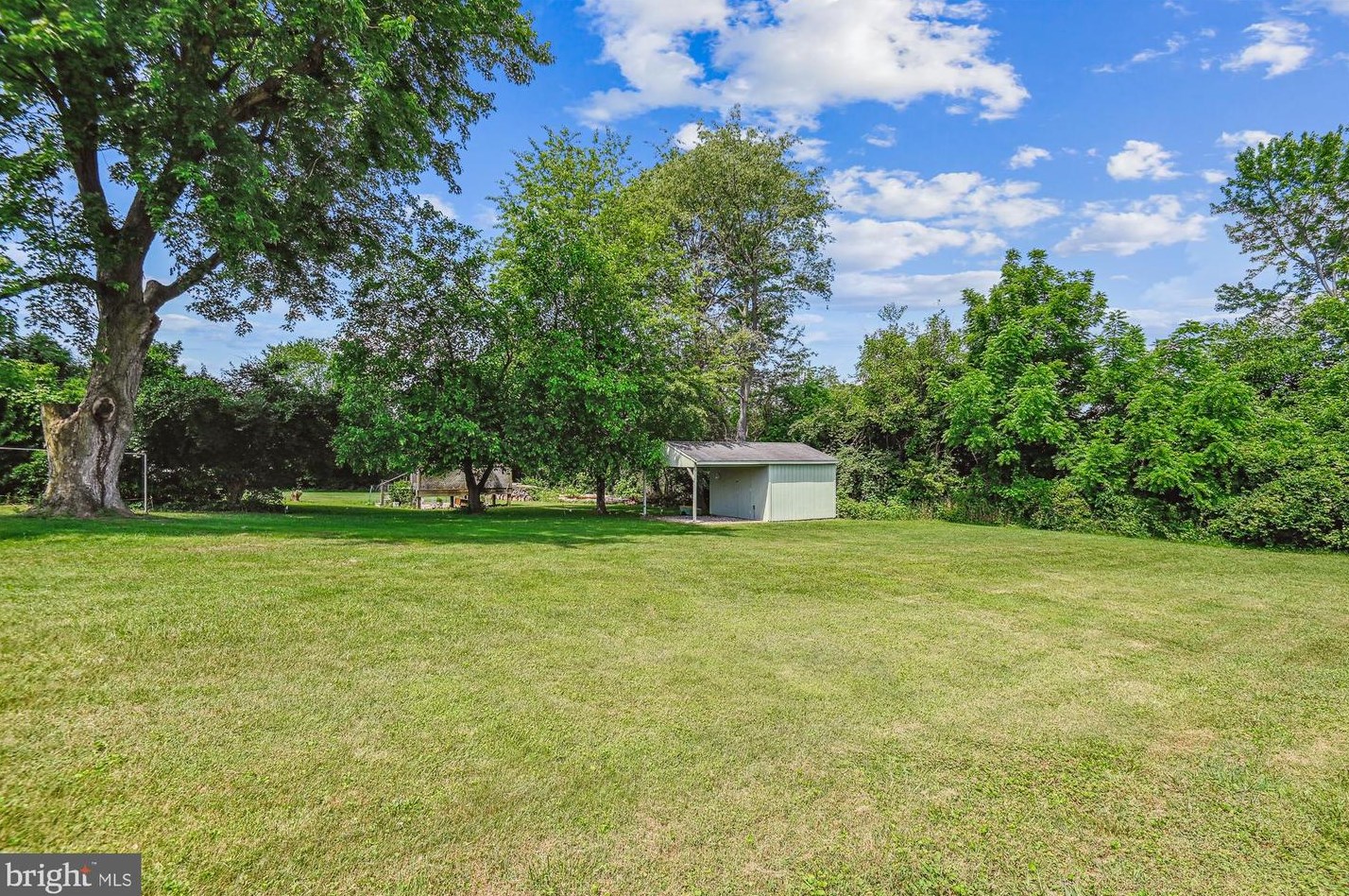 2102 Woodview Rd, Patapsco MD exterior