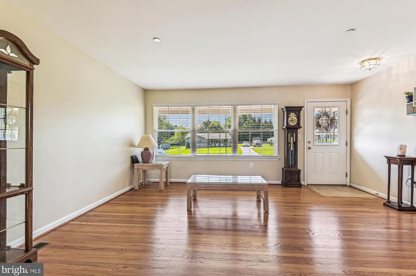 2102 Woodview Rd, Patapsco MD exterior