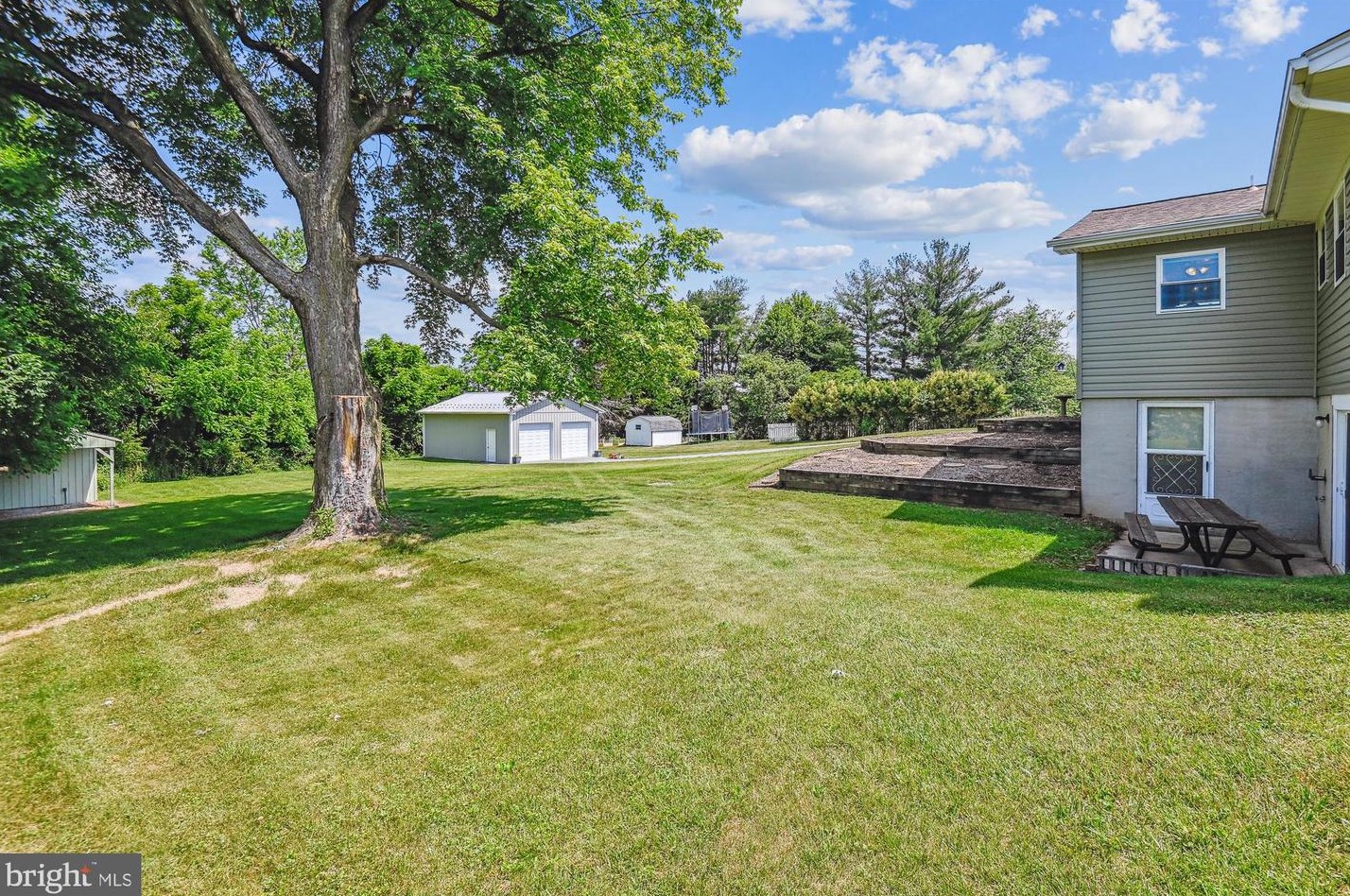 2102 Woodview Rd, Patapsco MD exterior