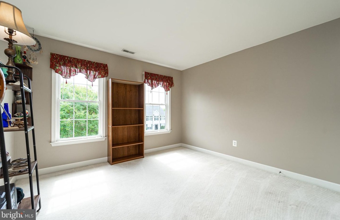 907 Longbow Rd, Mount Airy MD 21771-5817 exterior