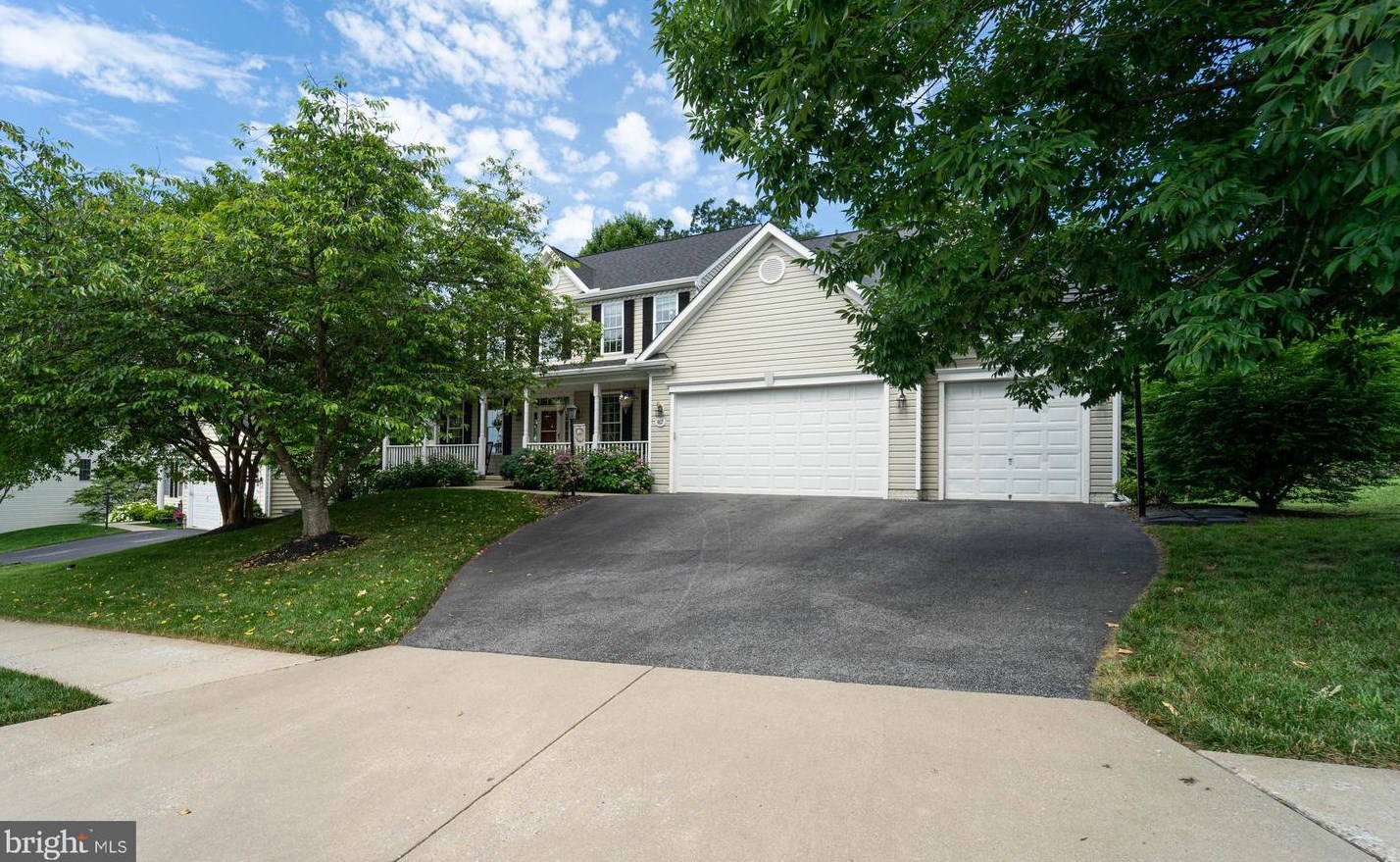 907 Longbow Rd, Mount Airy, MD 21771