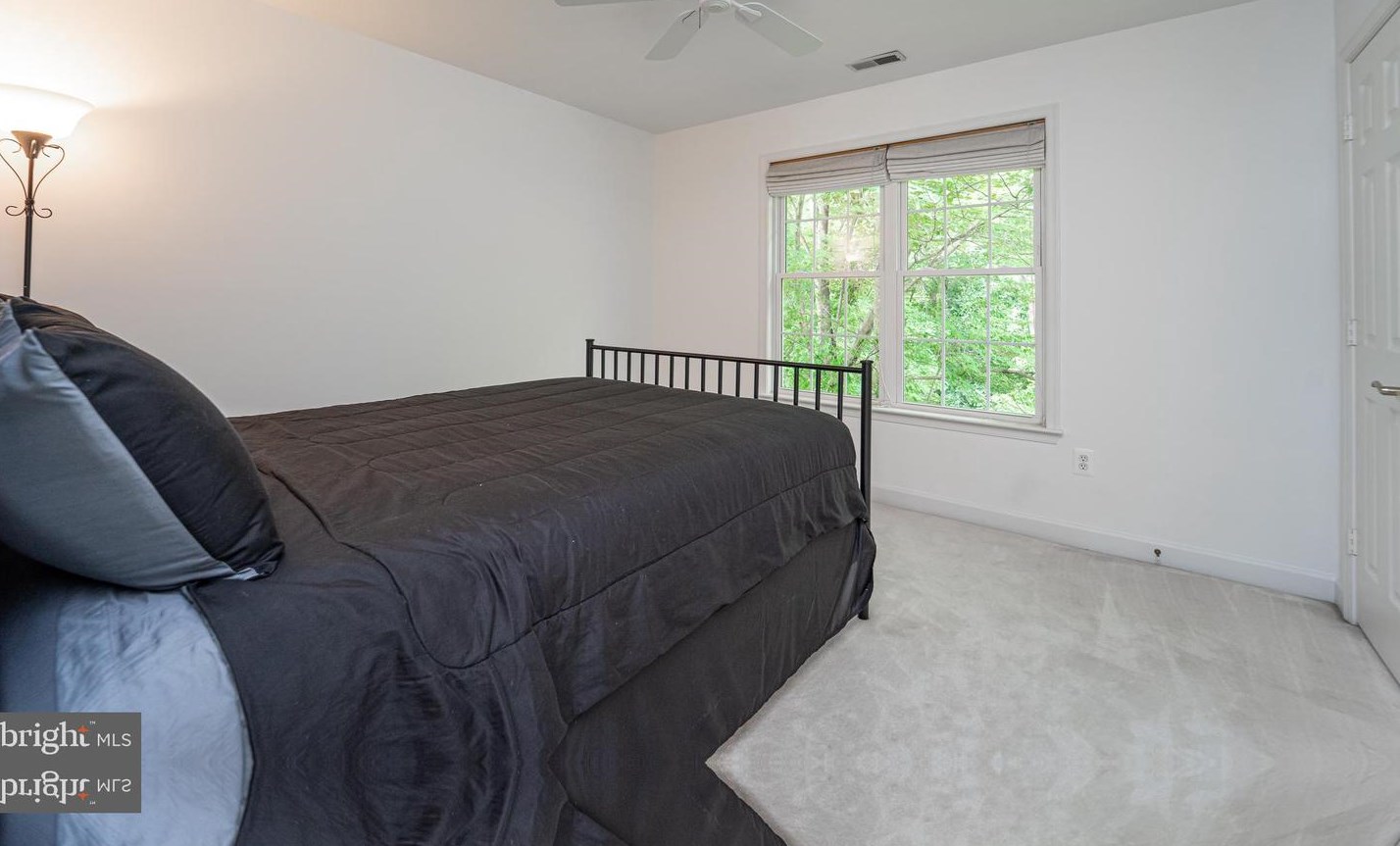 907 Longbow Rd, Mount Airy MD 21771-5817 exterior