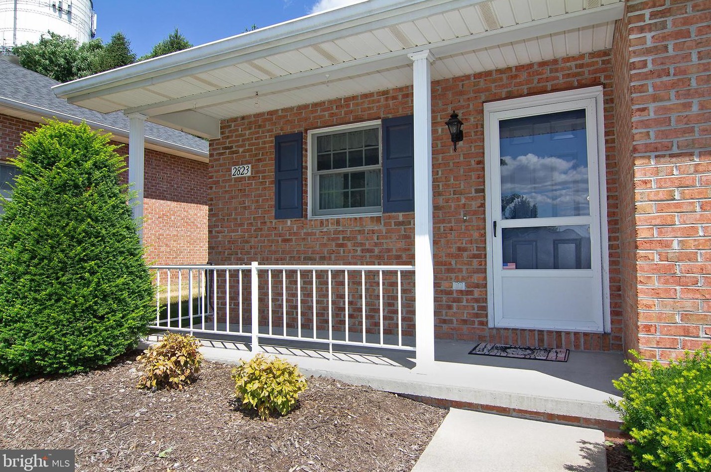 2823 Carlisle Dr #14, New Windsor, MD 21776