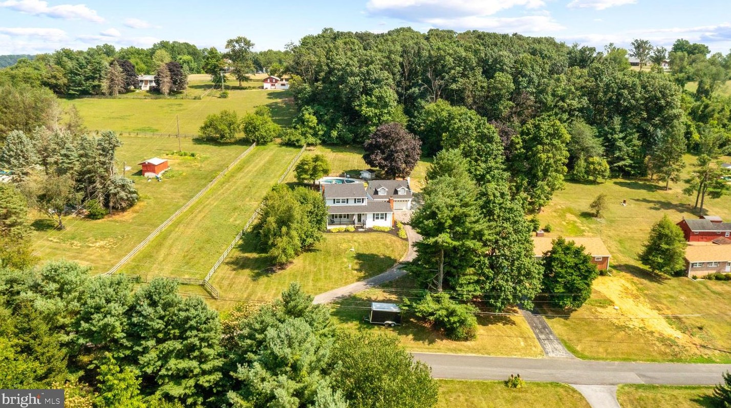 2707 Ebbvale Rd, Manchester, MD 21102