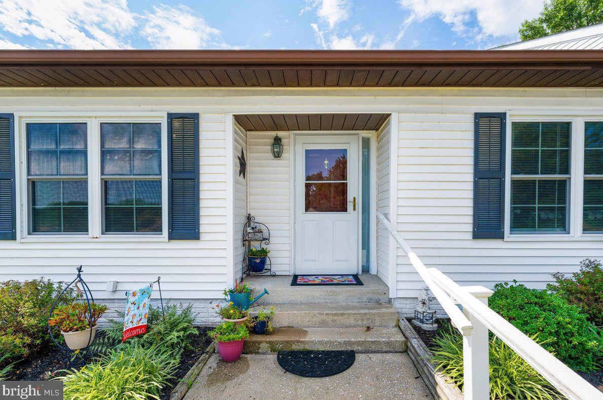 969 Wampler Ln, Westminster, MD 21158