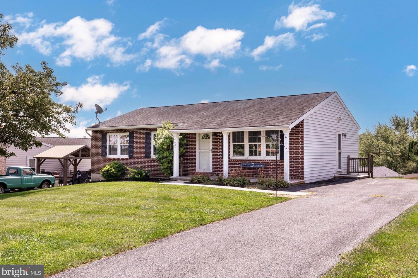 2807 Rachele Ct, Manchester, MD 21102