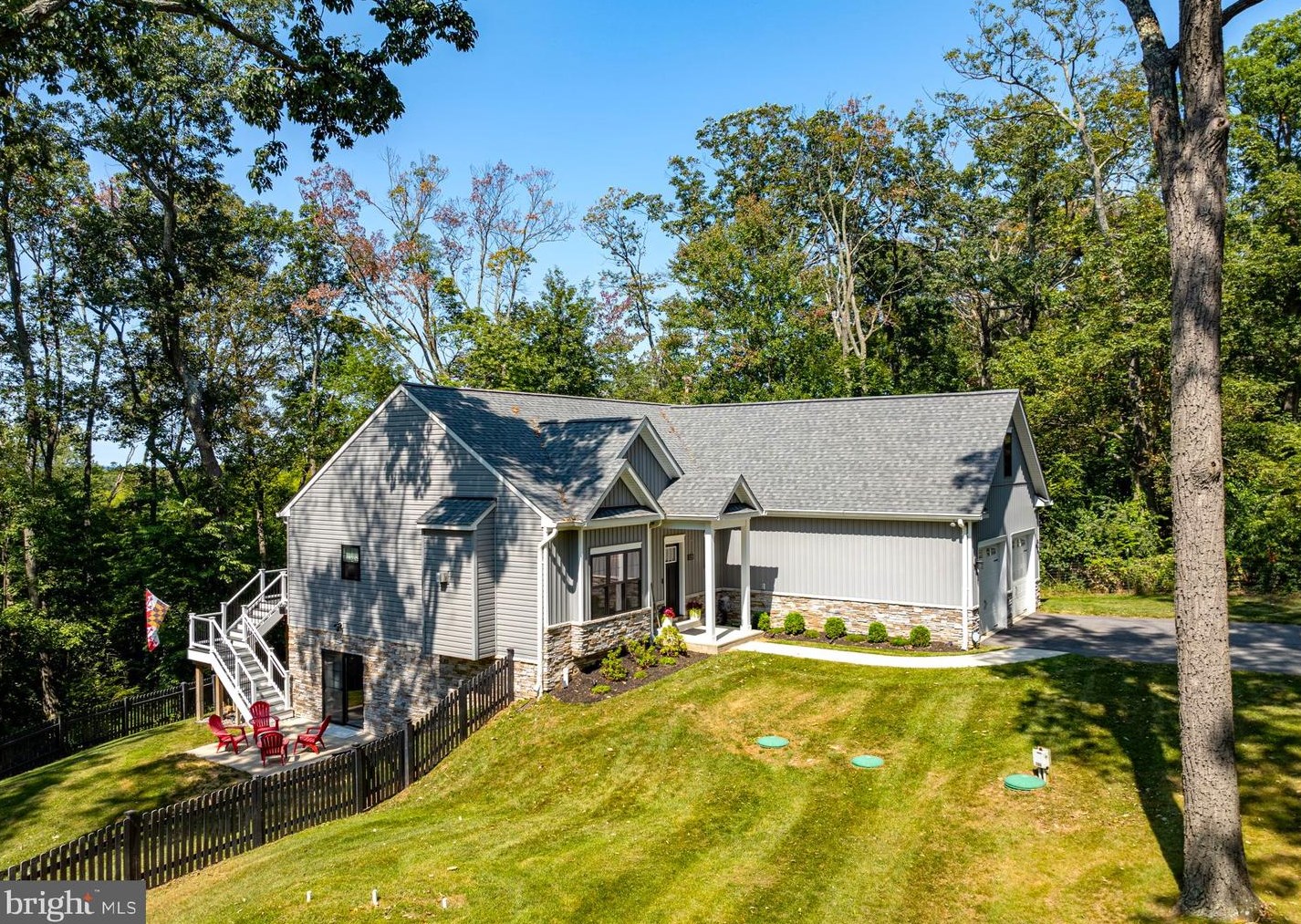 1128 Lynnhaven Dr, Westminster, MD 21157