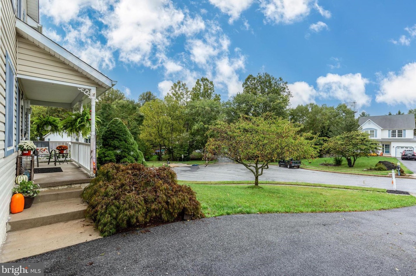 925 Clauser Ct, New Windsor, MD 21776