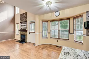 822 Wellesley Ct, Hampstead, MD 21074 - Photo 12