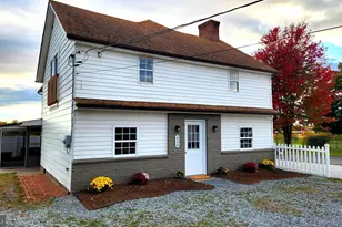 430 E Baltimore St, Taneytown, MD 21787 - Photo 2