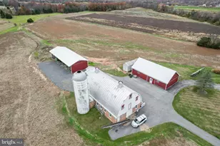 3989 Kump Station Rd, Taneytown, MD 21787 - Photo 8
