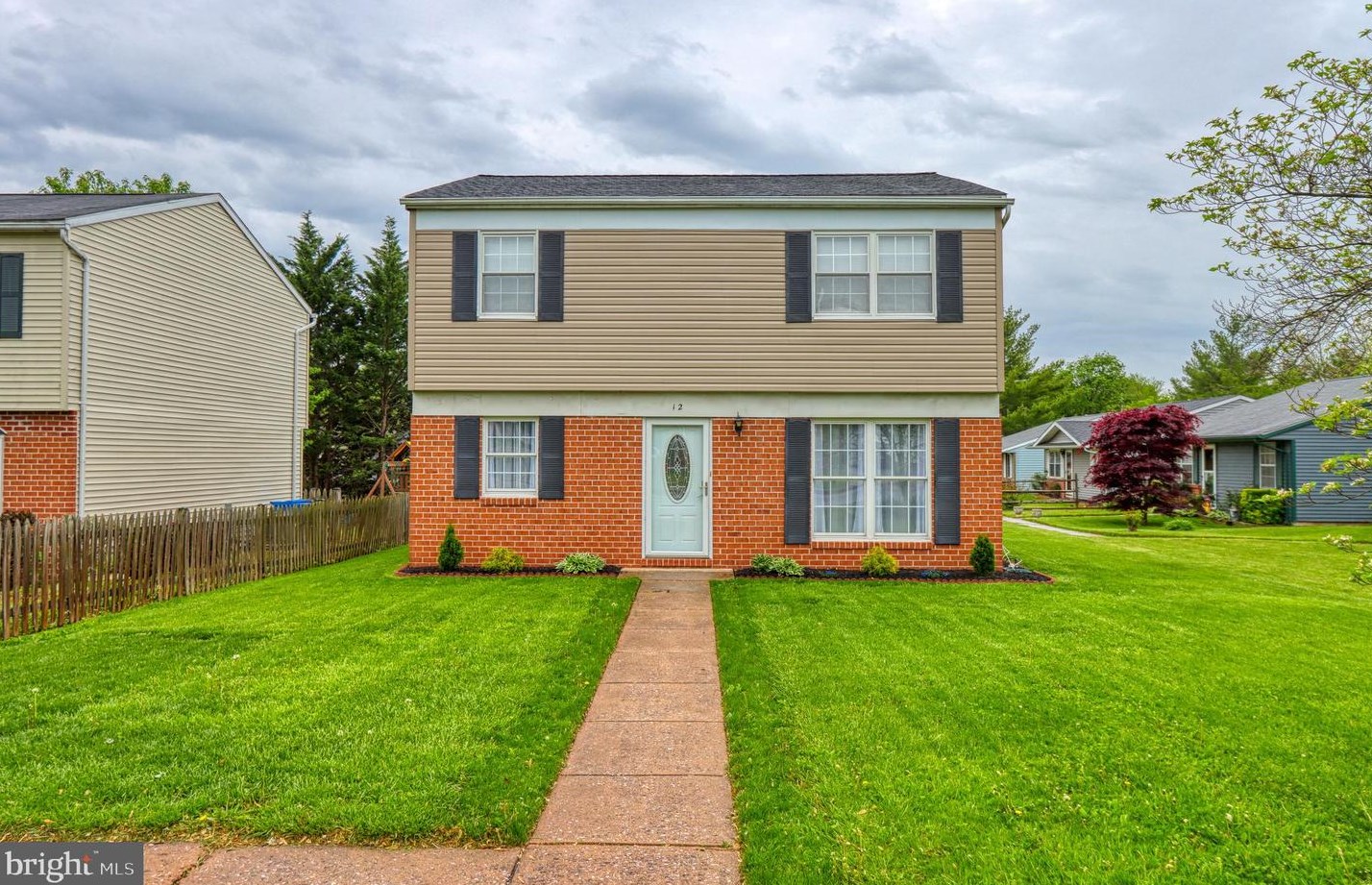 12 Baumgardner Ave, Taneytown, MD 21787-2220