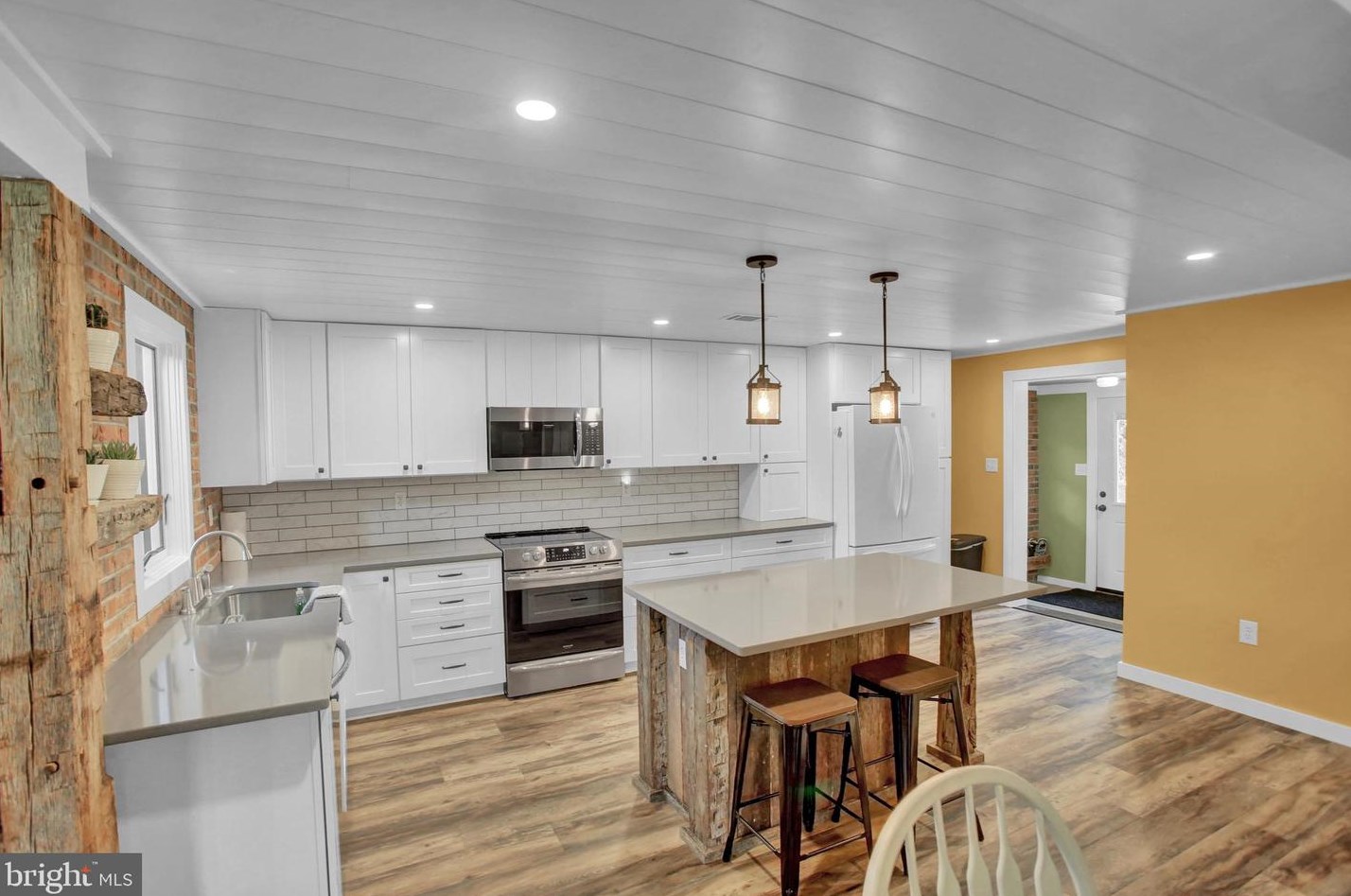 2928 Carrollton Rd, Patapsco MD  21048-1022 exterior