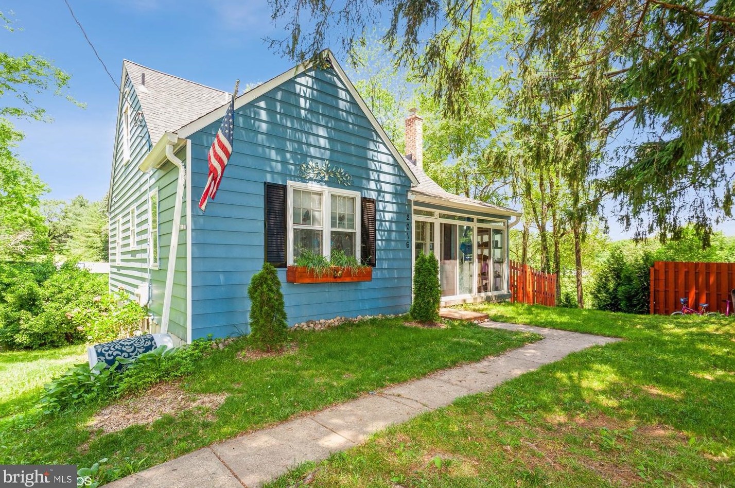 2016 Sandymount Rd, Patapsco, MD 21048-1305