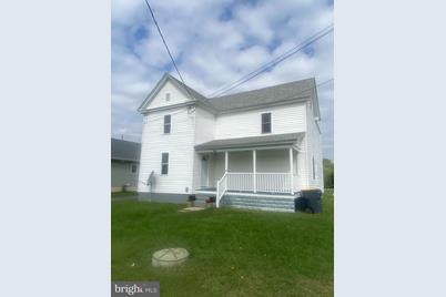 320 Railroad - Photo 1