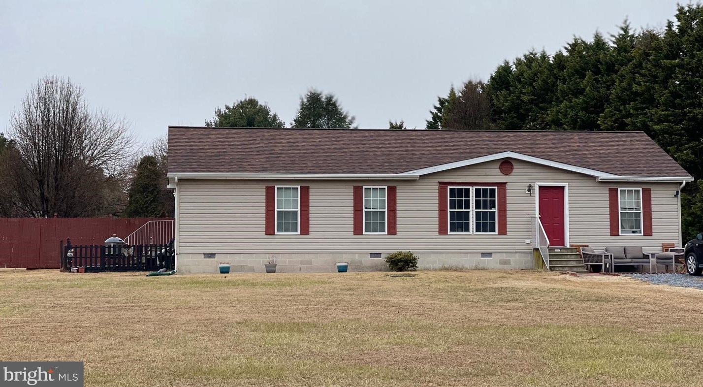 6305 Arrowhead Dr, Hurlock, MD 21643