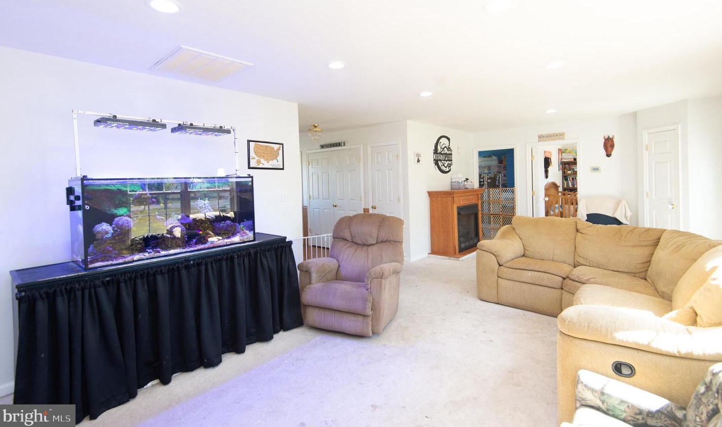 4163 Whiteleyville Rd, Hurlock, MD 21643