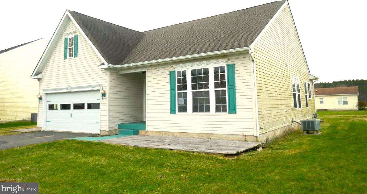 1019 Miles Ave, Cambridge MD  21613-2635 exterior