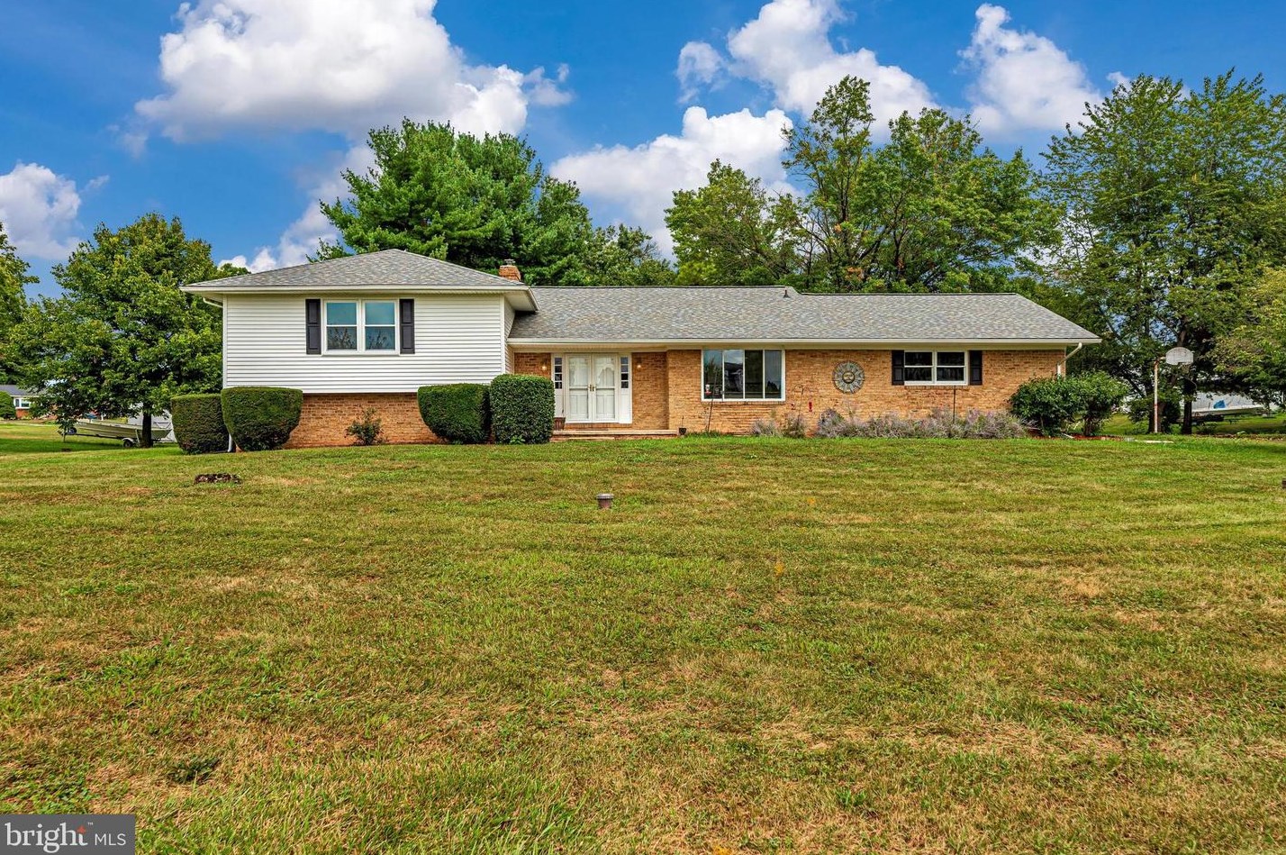 5402 George St, Adamstown, MD 21710-9605