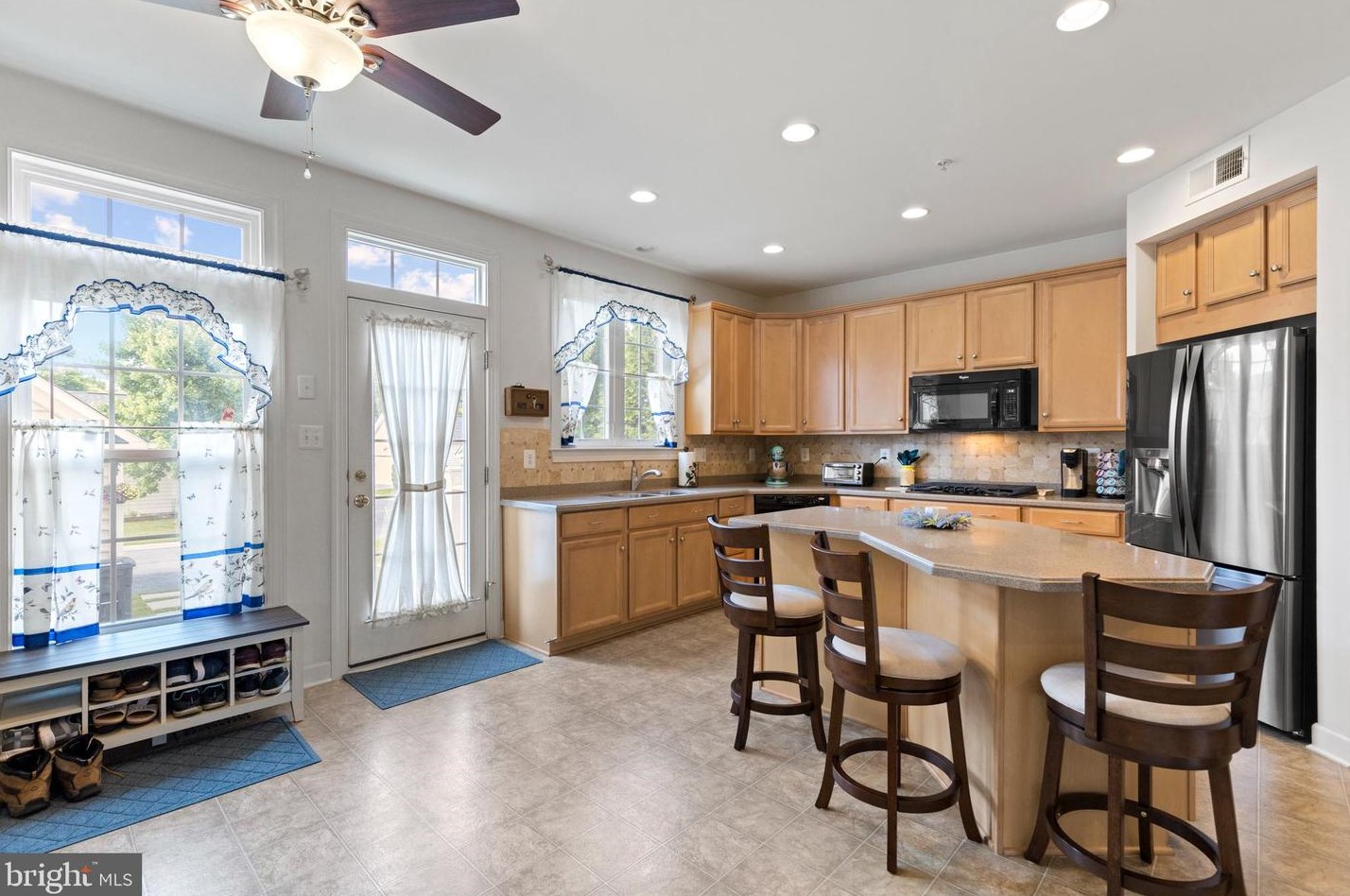 5522 Adamstown Commons Dr, Adamstown MD  21710-8918 exterior