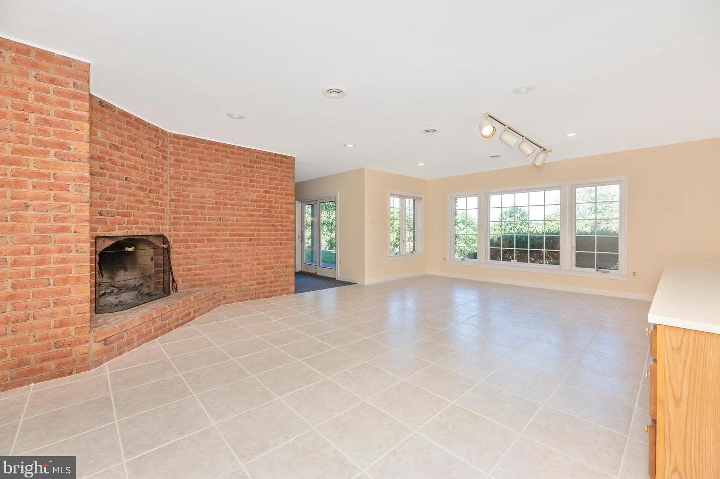 12350 Glissans Mill Rd, Mount Airy MD 21771-8514 exterior