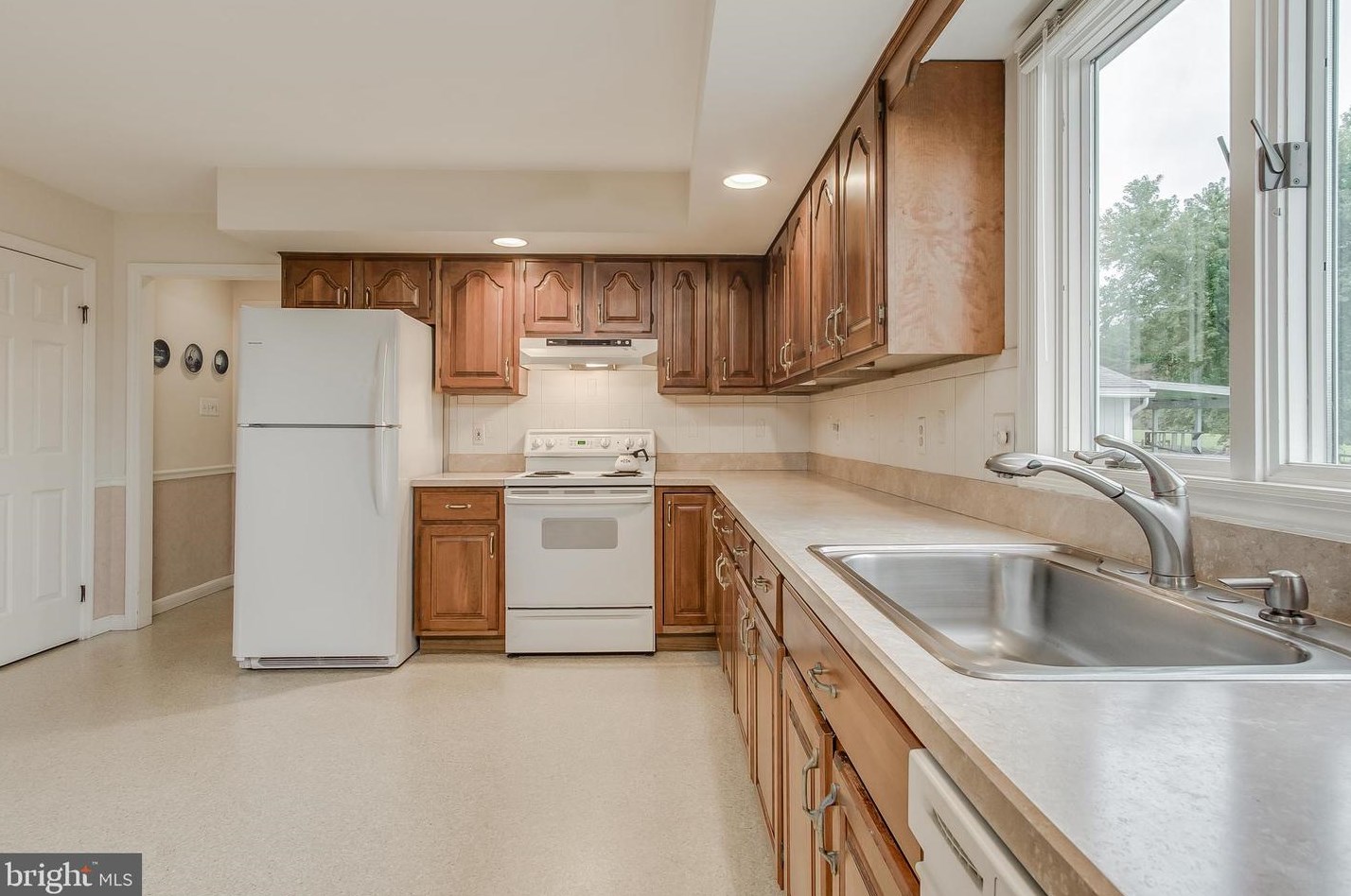 8845 Mapleville Rd, Mount Airy MD exterior