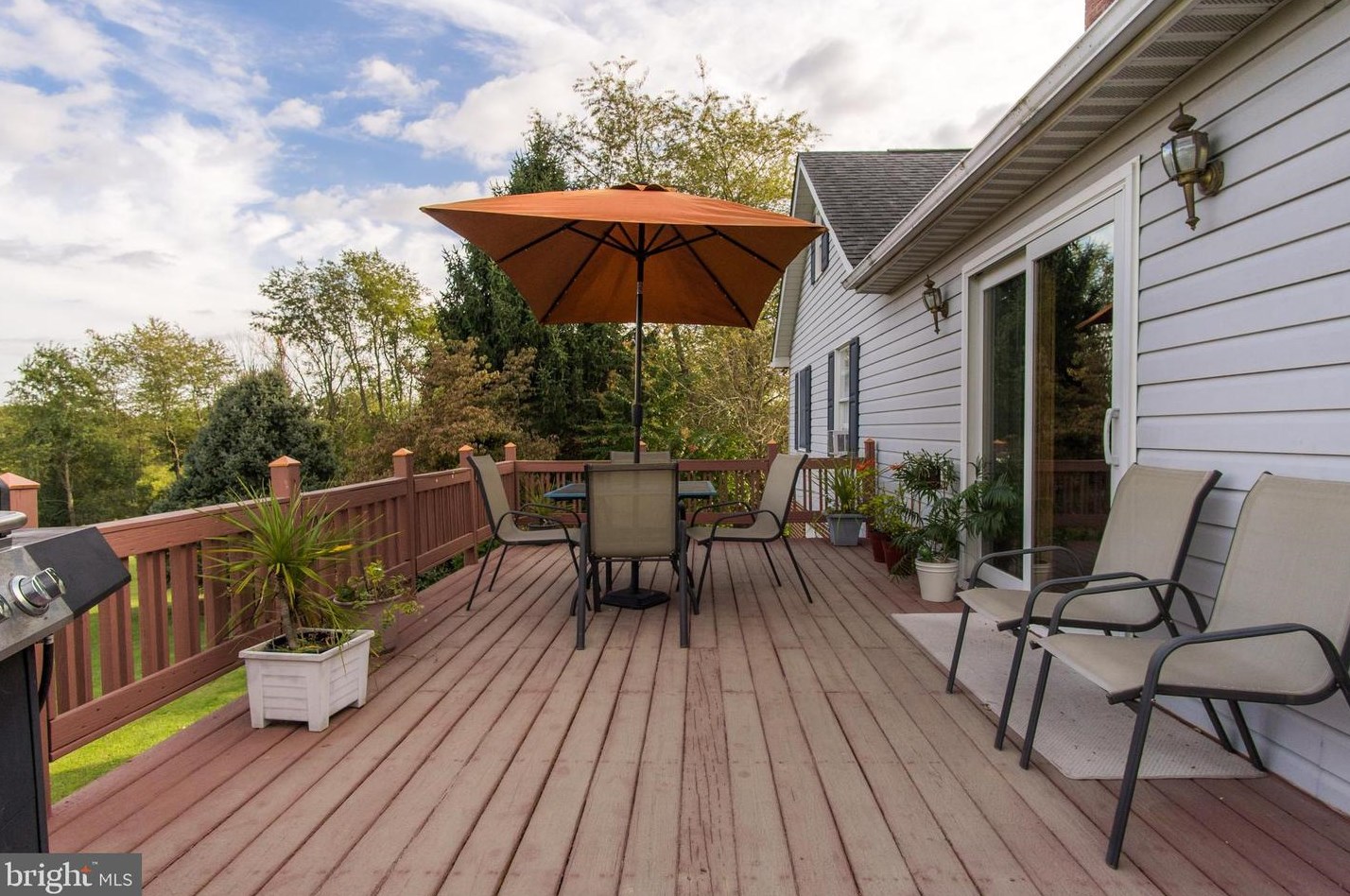 8845 Mapleville Rd, Mount Airy MD exterior