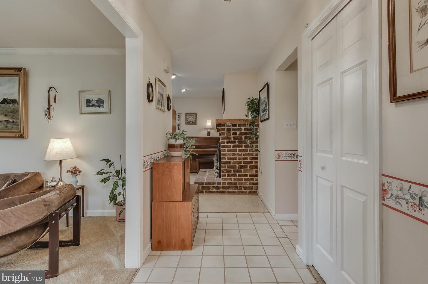 8845 Mapleville Rd, Mount Airy MD exterior