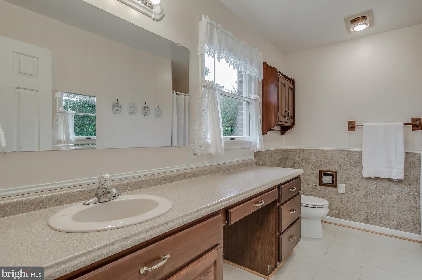 8845 Mapleville Rd, Mount Airy MD exterior