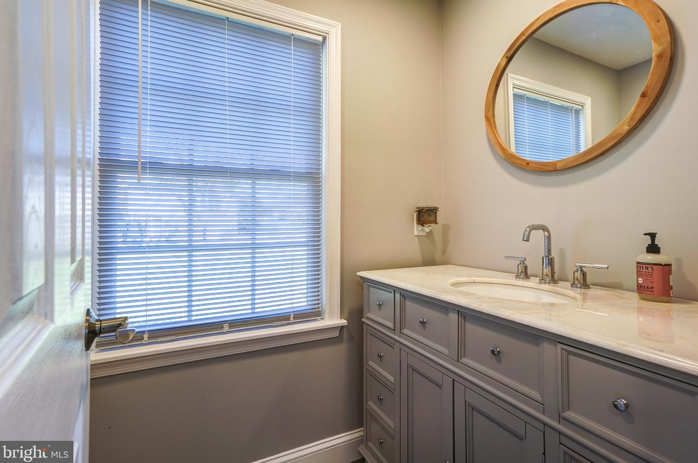 5382 Annapolis Dr, Mount Airy MD  21771-5709 exterior