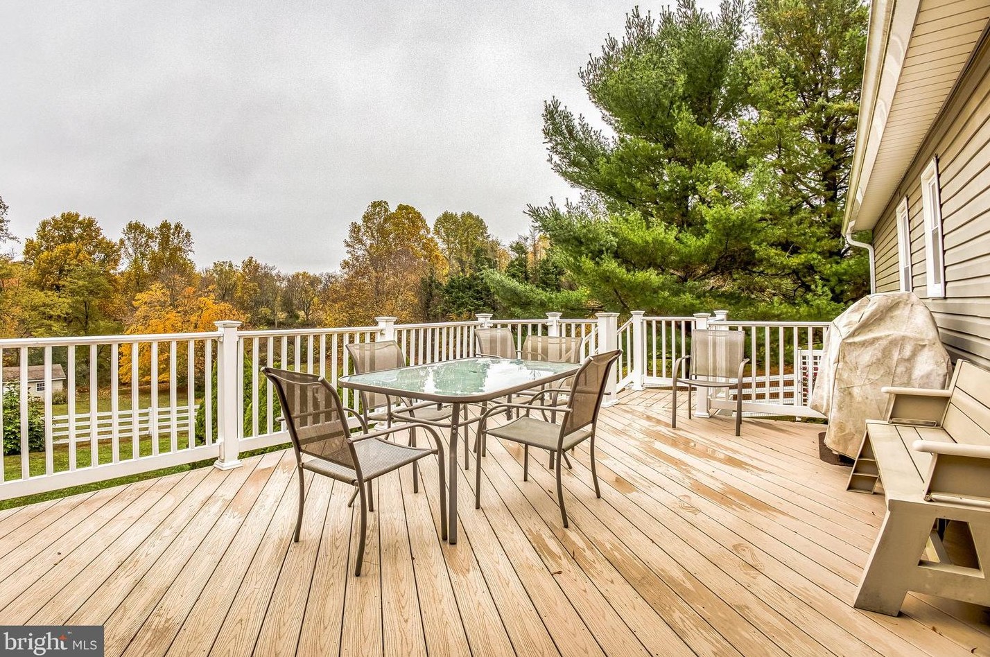 12558 Quiet Stream Ct, Mount Airy MD 21771-4842 exterior