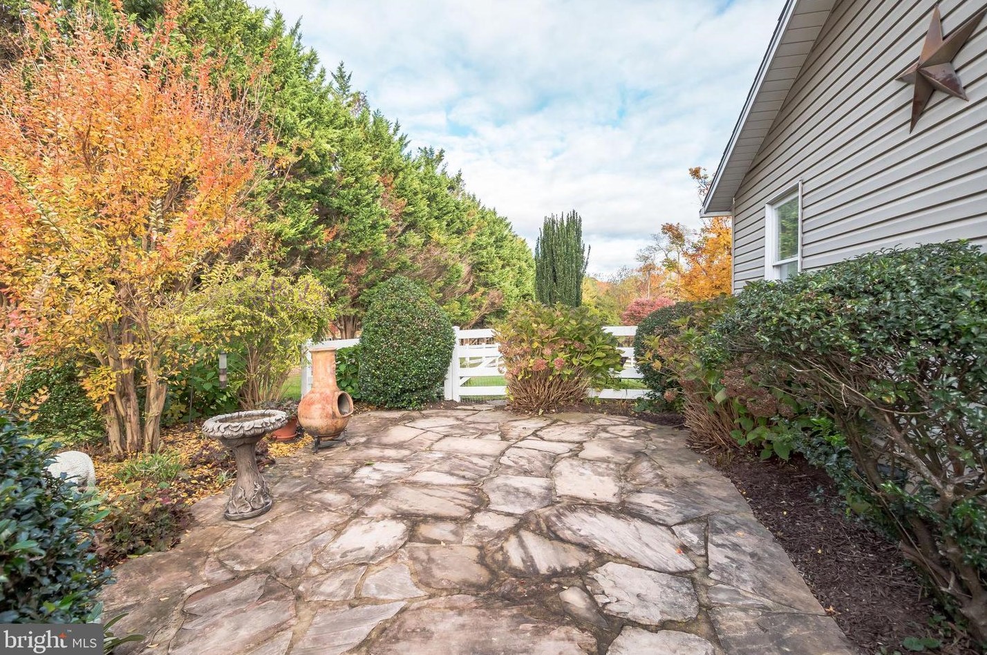 12558 Quiet Stream Ct, Mount Airy, MD 21771-4842