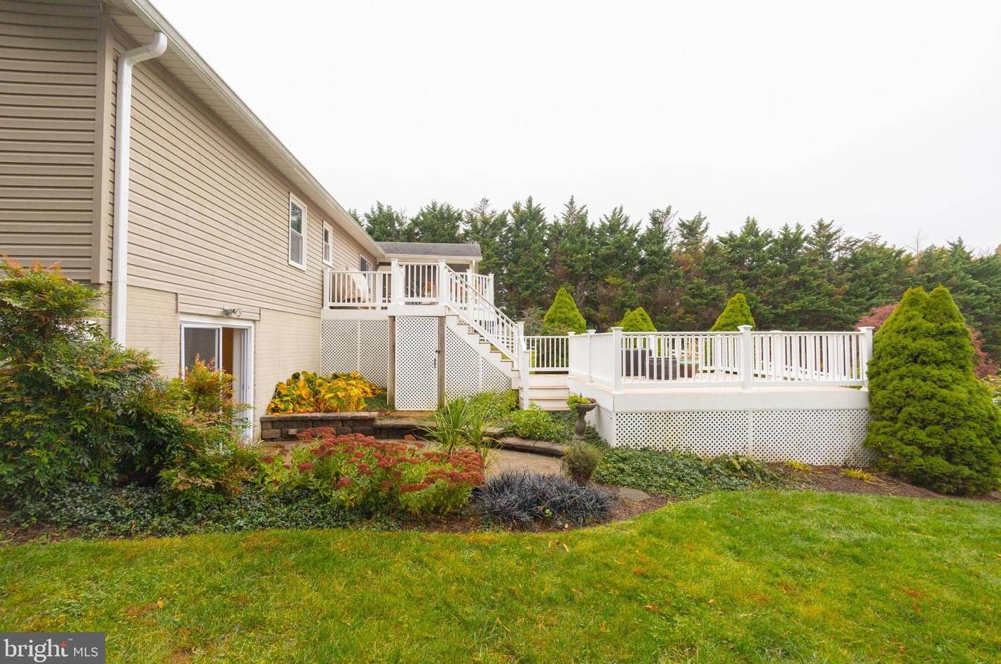 12558 Quiet Stream Ct, Mount Airy MD 21771-4842 exterior