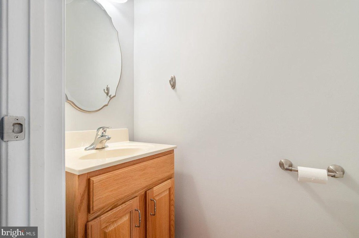 4062 Lomar Dr, Mount Airy MD  21771-4559 exterior