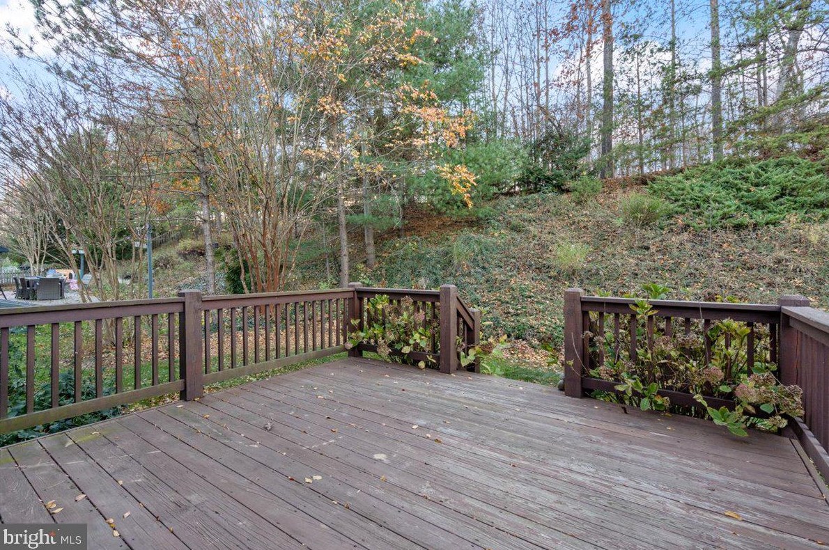 4062 Lomar Dr, Mount Airy MD  21771-4559 exterior