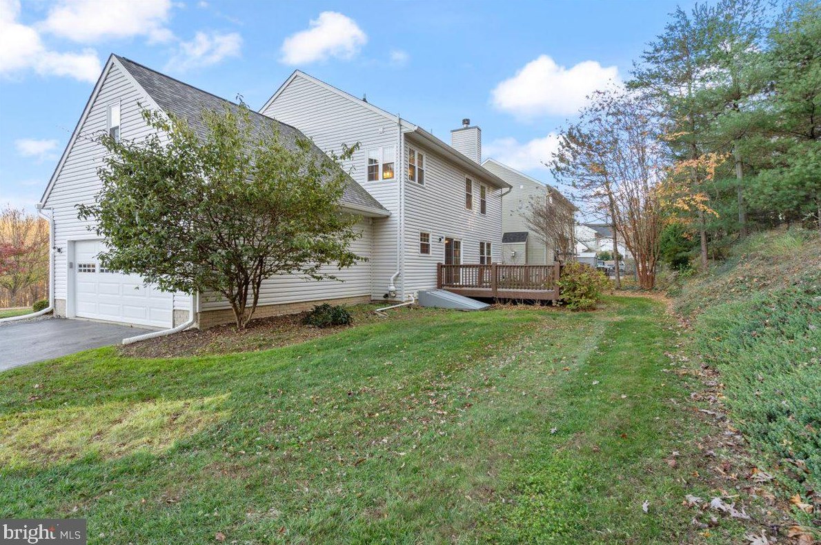 4062 Lomar Dr, Mount Airy MD  21771-4559 exterior