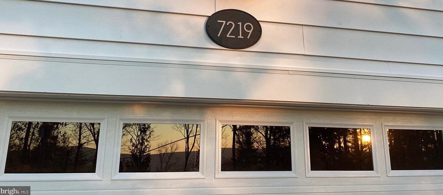 7219 Dogwood Ln, Middletown, MD 21769