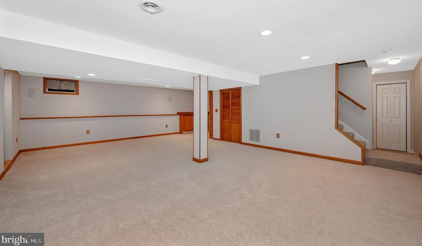 4011 Lomar Dr, Mount Airy MD 21771-4572 exterior