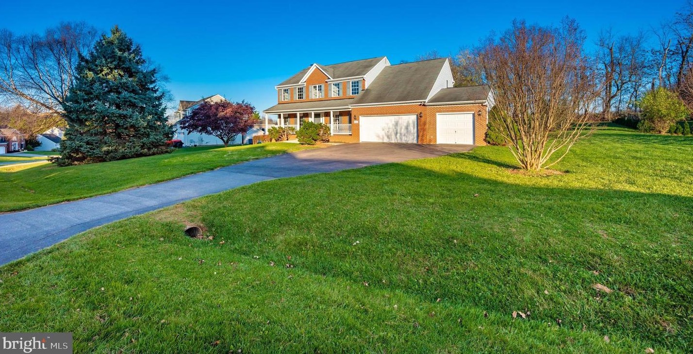 4011 Lomar Dr, Mount Airy MD 21771-4572 exterior