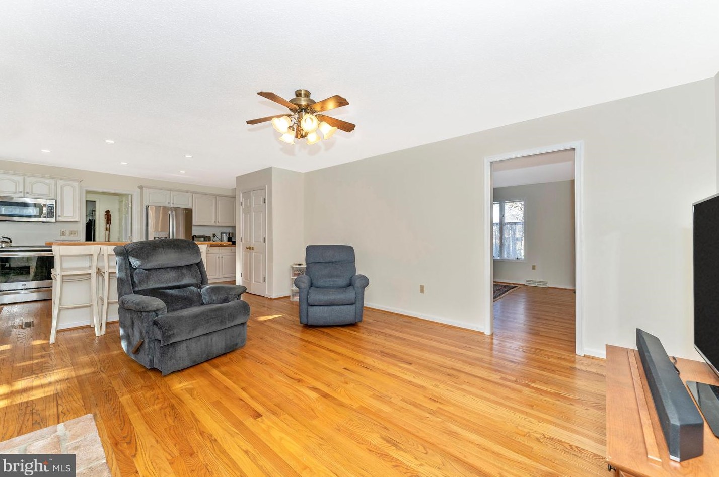 6527 Morningside Ct, Middletown, MD 21769