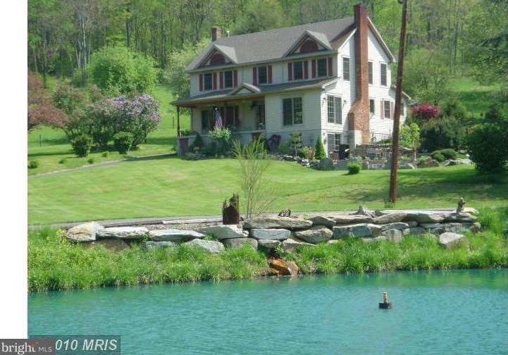 12013 Wolfsville Rd, Myersville, MD 21773