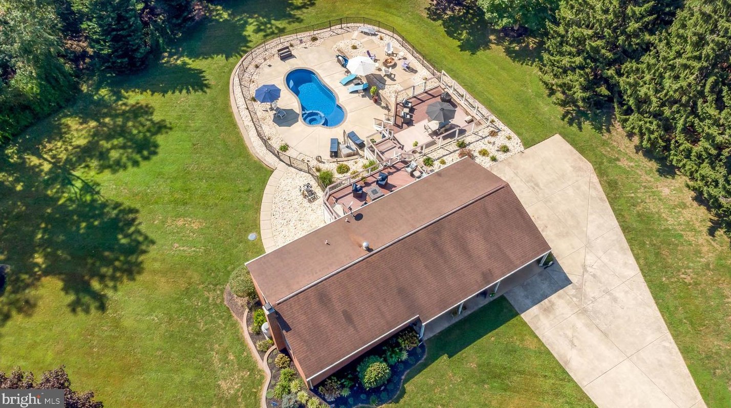 5310 Legion Dr, Mount Airy MD  21771-5704 exterior