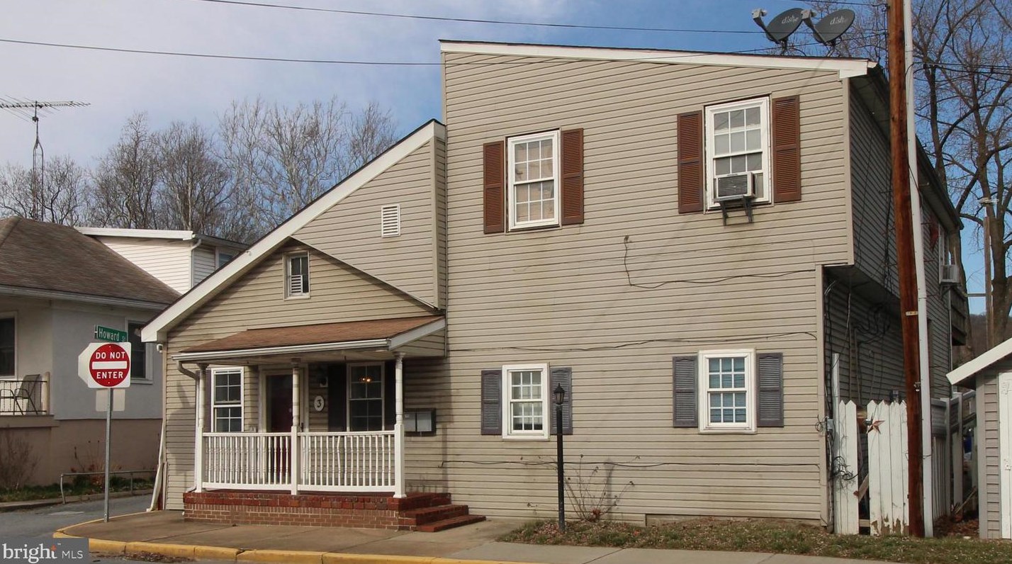 3 Frederick Rd, Graceham, MD 21788