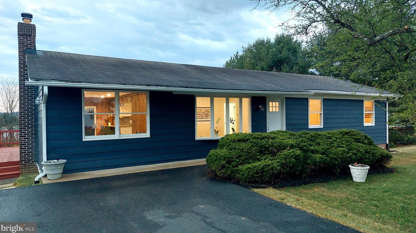 12641 Molesworth Dr, Mount Airy MD  21771-4829 exterior