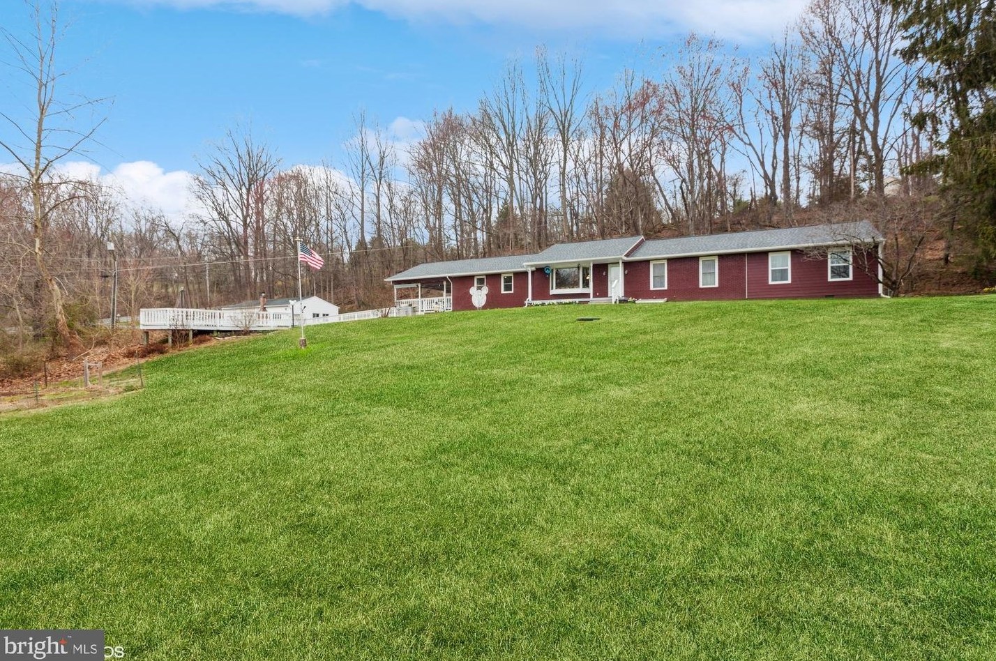 14336 Shirley Bohn Rd, Mount Airy MD 21771-7630 exterior