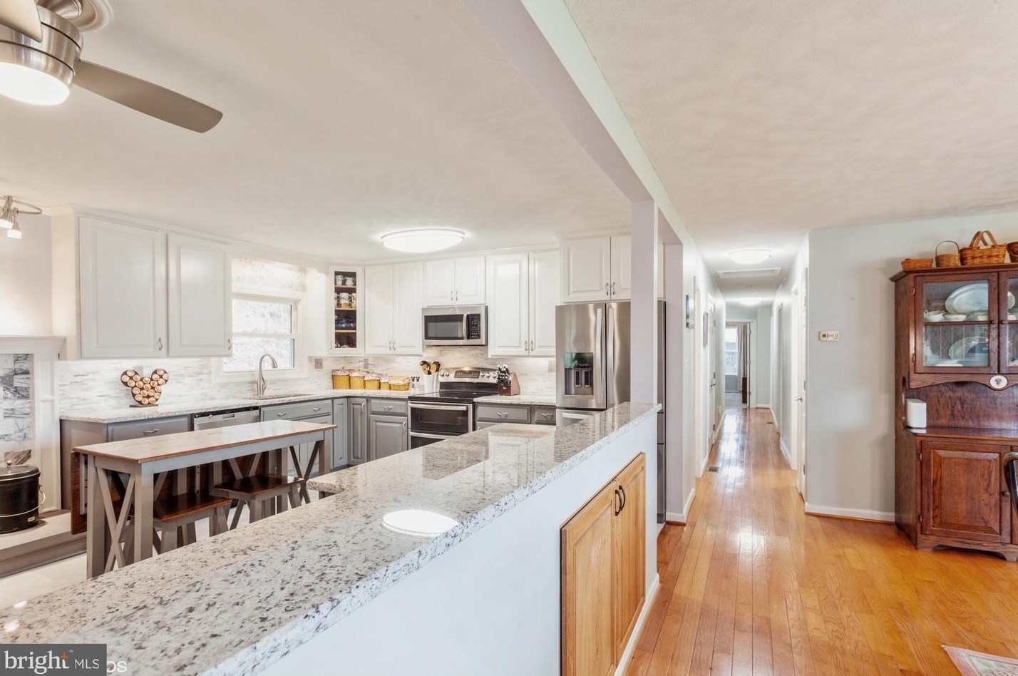 14336 Shirley Bohn Rd, Mount Airy MD 21771-7630 exterior