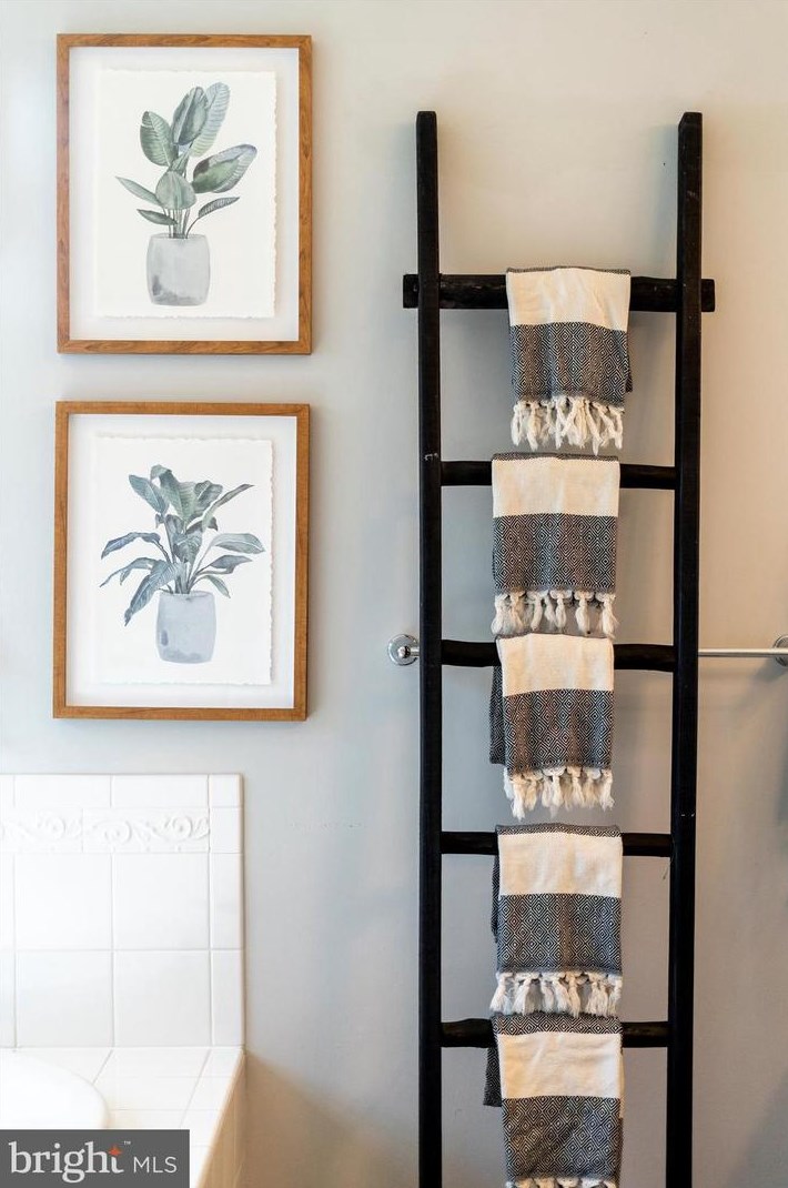 5520 Young Family Trl, Adamstown MD  21710-8913 exterior