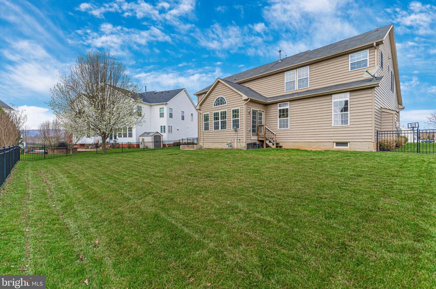 5520 Young Family Trl, Adamstown MD  21710-8913 exterior