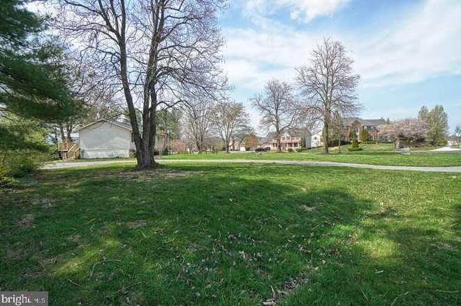 2422 Doubs Ct, Adamstown MD  21710-8924 exterior