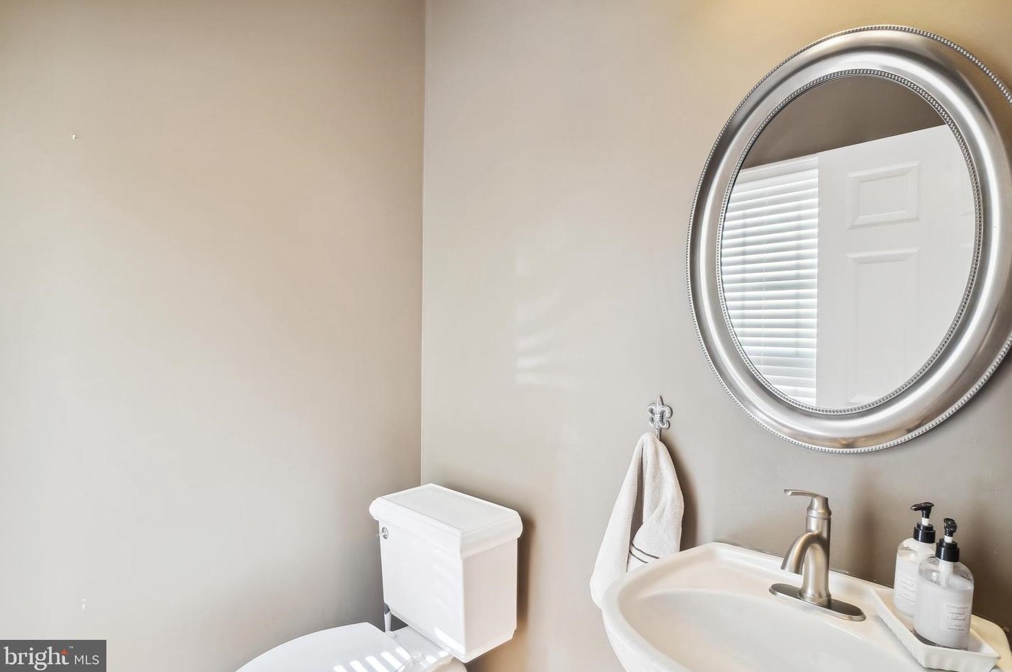 604 Twilight Terrace Ct, Mount Airy MD  21771-5793 exterior